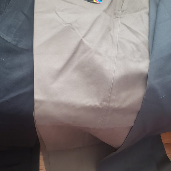 Mens khakis and Chino pants - Picture 9 of 13